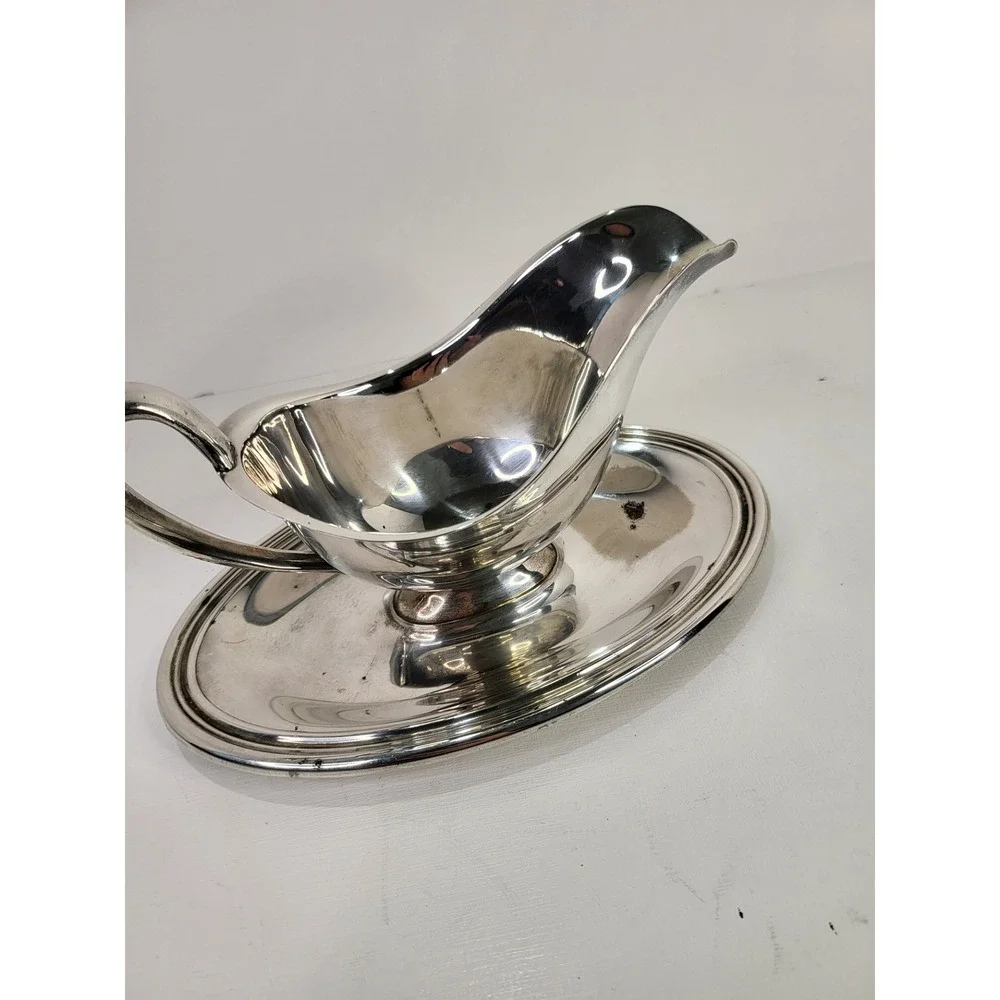 Vintage International Silver Concord Gravy Boat Traditional Tableware